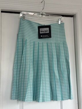 Aleeza Paris Pleated Houndstooth Midi Skirt in Aqua and White